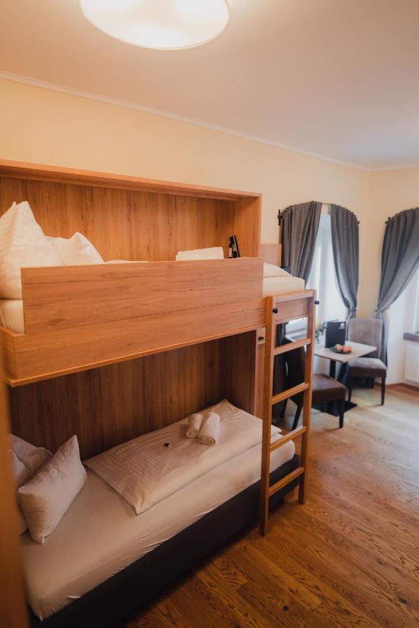 Hotel Restaurant Das Roessl Виндишгарстен Экстерьер фото
