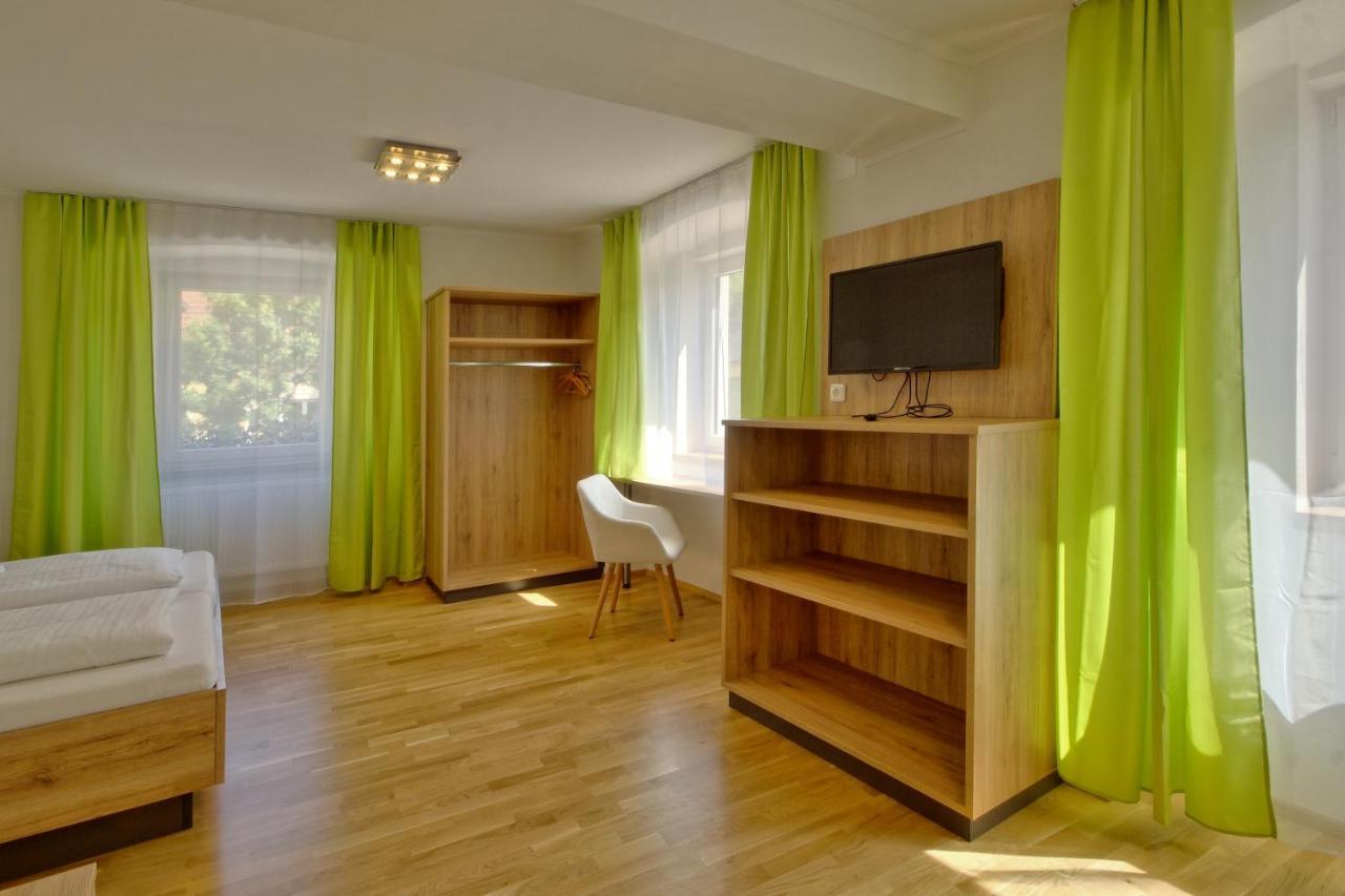 Hotel Restaurant Das Roessl Виндишгарстен Экстерьер фото